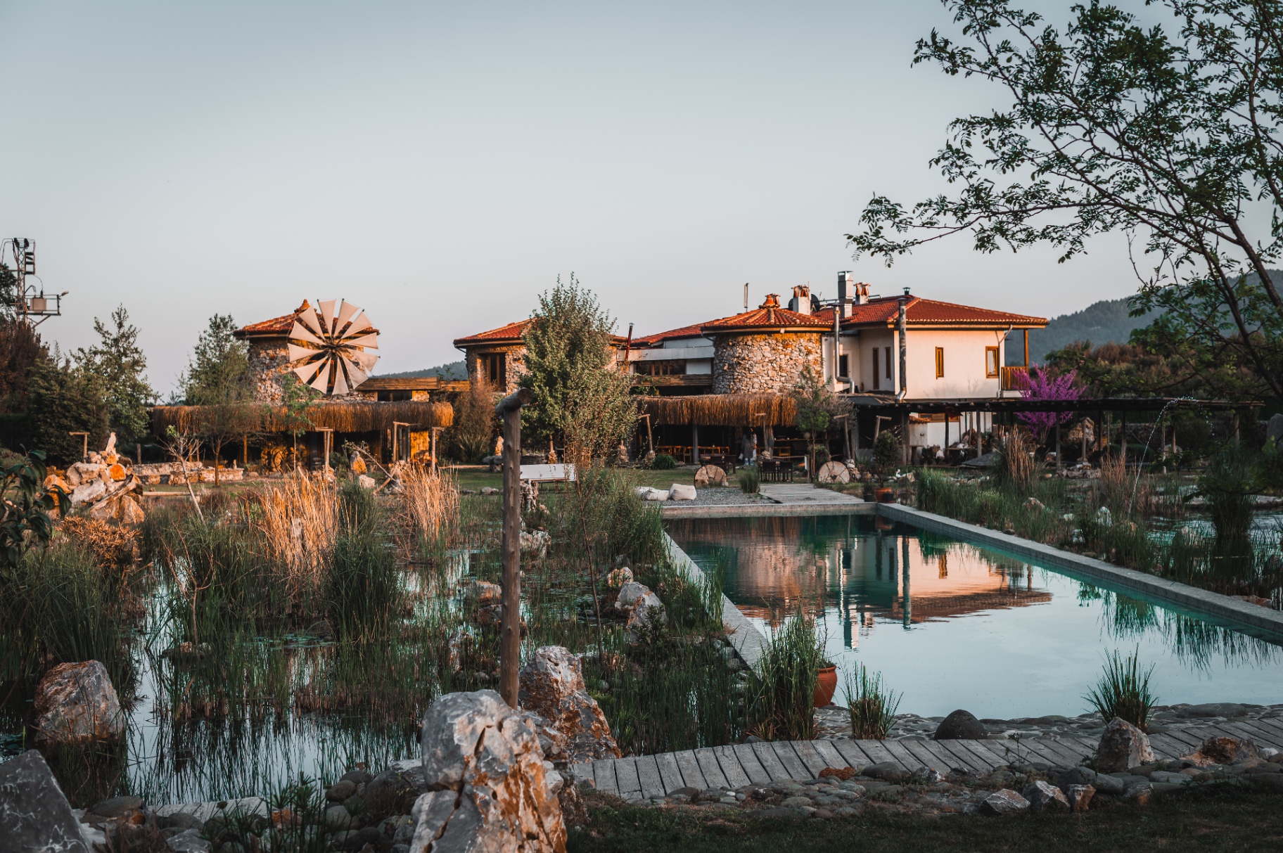 Yenice Vadi'de doğanın içinde taş ev